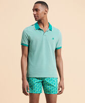 Solid Polohemd aus Baumwollpikee mit Farbwechsel für Herren Emerald Vorderseite getragene Ansicht