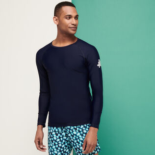 Einfarbiges Rashguard für Herren Marineblau Vorderseite getragene Ansicht