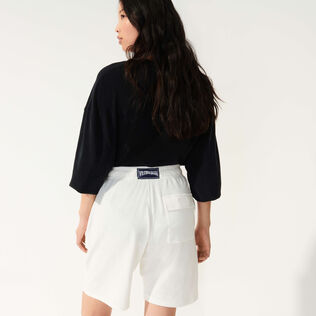 Bermudas de color liso para hombre y mujer Blanco tiza detalles vista 6