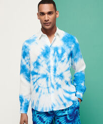 Hombre Autros Estampado - Camisa de lino con estampado Spirales Tie & Dye para hombre, Cielo azul vista frontal desgastada