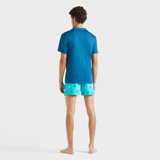 Polo en tencel homme uni Paon vue portée de dos