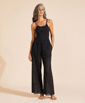 Broderies Anglaises Hose für Damen aus Baumwolle Schwarz Vorderseite getragene Ansicht