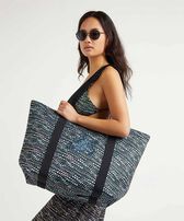 中性 Pearl 氯丁橡胶大号沙滩包 Black 女性正面穿戴视图