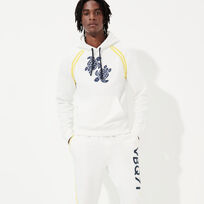 Men Relaxed Tortues Look  front view