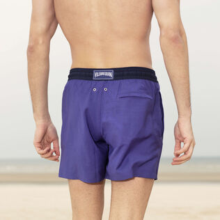 Pantaloncini mare uomo in lana Super 120' Purple blue dettagli vista 2