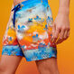 Bañador con estampado Ronde des Tortues Sunset para hombre de Vilebrequin x The Beach Boy Multicolores detalles vista 2