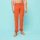 Pantalón recto de terciopelo con cinco bolsillos para hombre Rust detalles vista 2