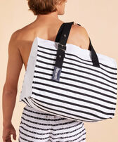 Big Beach Bag Rayures Black/white vista frontale indossata