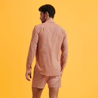 Camicia unisex leggera in voile di cotone Micro Mouettes Straw vista indossata posteriore