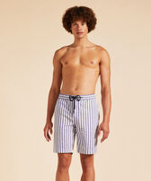 Bermuda short en coton et lin rayé homme Minuit vue portée de face