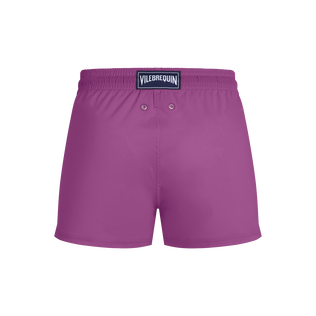 Bañador corto elástico y ajustado liso para hombre Pink dahlia vista trasera
