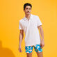 Solid Polohemd aus Jacquard für Herren Weiss Vorderseite getragene Ansicht