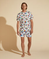 Tortugas T-Shirt aus Bio-Baumwolle für Herren – Vilebrequin x Okuda San Miguel Multicolor Vorderseite getragene Ansicht