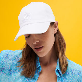 Gorra lisa unisex Blanco vista frontal desgastada