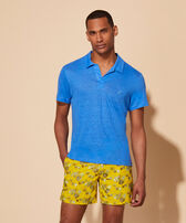 Polo en punto de lino de color liso para hombre Earthenware vista frontal desgastada