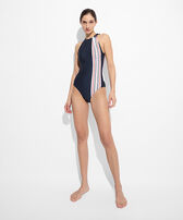 Hochgeschlossener Badeanzug für Damen – Vilebrequin x Ines de la Fressange Marineblau Vorderseite getragene Ansicht
