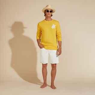 Men Cotton and Cashmere Crewneck Sweater Turtle Yellow details view 1