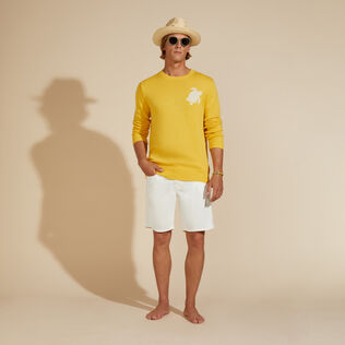 Men Cotton and Cashmere Crewneck Sweater Turtle Yellow details view 1