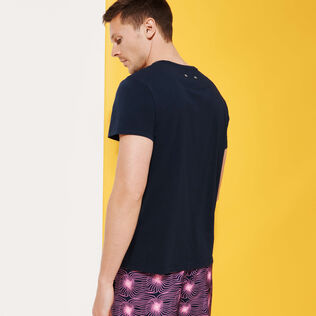 Uomo Altri Stampato - T-shirt uomo in cotone Hypno Shell, Blu marine vista indossata posteriore