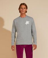 Men Long Sleeves Cotton T-Shirt Turtle Patch Heather grey front worn view