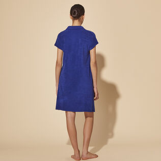 Solid Polokleid aus Frottee für Damen Ink Rückansicht getragen