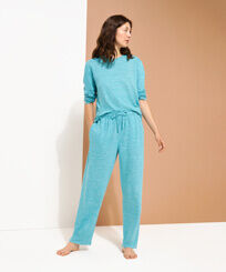 Solid Unisex-Hose aus Leinenjersey Heather azure Frauen Vorderansicht getragen