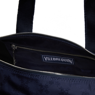 Bolso de viaje para escapadas de fin de semana con estampado de jaquard Turtle Monogram Azul marino detalles vista 4