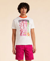 T-shirt uomo in cotone Vilebrequin La Plage from the Sky Off white vista frontale indossata