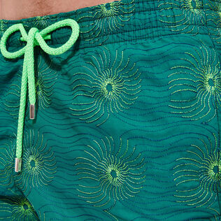 Bañador bordado con estampado Hypno Shell para hombre de edición limitada Linden detalles vista 4