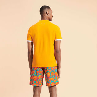 Men Cotton Pique Polo Shirt Solid Carrot 背面穿戴视图