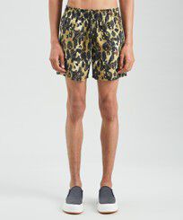 Costume da bagno uomo Camouflage - Vilebrequin x Palm Angels Nero vista frontale indossata