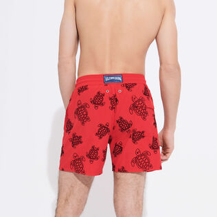 男士 Ronde Des Tortues 植绒泳裤 Poppy red 背面穿戴视图