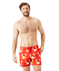 Costume da bagno stretch uomo St Valentin - Vilebrequin x Giriat Medicis red vista frontale indossata