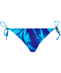 Braguita de bikini de corte brasileño con tiras laterales para anudar y estampado Draps Froissés para mujer Azul neptuno vista frontal