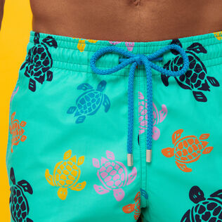 Maillot de bain homme Ronde des Tortues Multicolore Nenuphar vue de détail 1