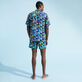 Piranhas Bowling-Hemd aus Leinen für Herren Marineblau Rückansicht getragen