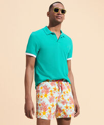 Hombre Autros Liso - Men Cotton Pique Polo Shirt Solid, Tropezian green vista frontal desgastada