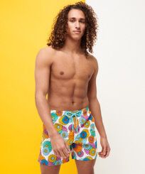 Bañador con estampado Marguerites para hombre Blanco vista frontal desgastada