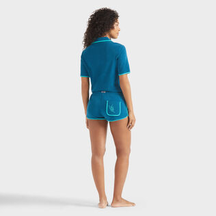 Polo en tejido terry con estampado VBQ Line para mujer Peacock vista trasera desgastada