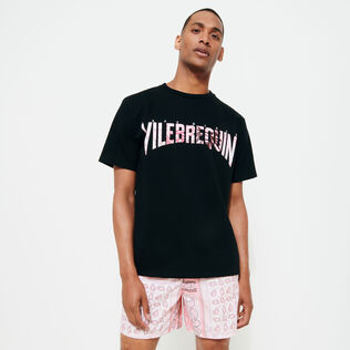 Men T-Shirt Bandana Logo Printed - Vilebrequin x BAPE® BLACK Black front worn view