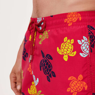 Lange Ronde Des Tortues Stretch-Badeshorts für Herren Burgunderrot Details Ansicht 2