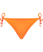 Braguita de bikini de corte brasileño con tiras laterales para anudar y estampado Plumetis para mujer Zanahoria vista frontal