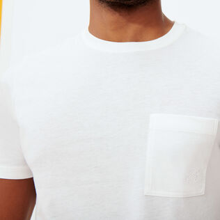 Camiseta de algodón orgánico de color liso para hombre Blanco tiza detalles vista 2