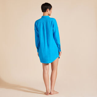 Robe chemise en lin femme unie Bleu hawai vue portée de dos