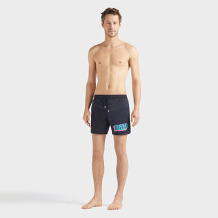 Bañador corto elástico con estampado Dad and Son para hombre Azul marino vista frontal desgastada