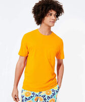 T-shirt en coton organique homme uni Abricot vue portée de face