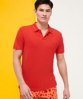 Polo Tencel™ de color liso para hombre Peppers vista frontal desgastada