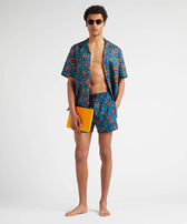 Men Tropical Flowers Look  vista frontal