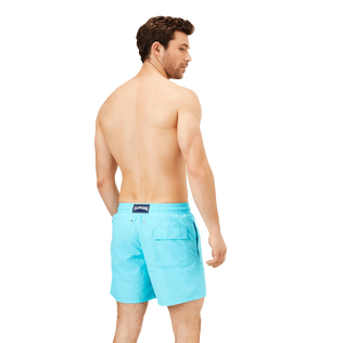 男士纯色泳裤 Lazulii blue 背面穿戴视图