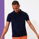 Polo en tejido terry liso para hombre Azul marino vista frontal desgastada